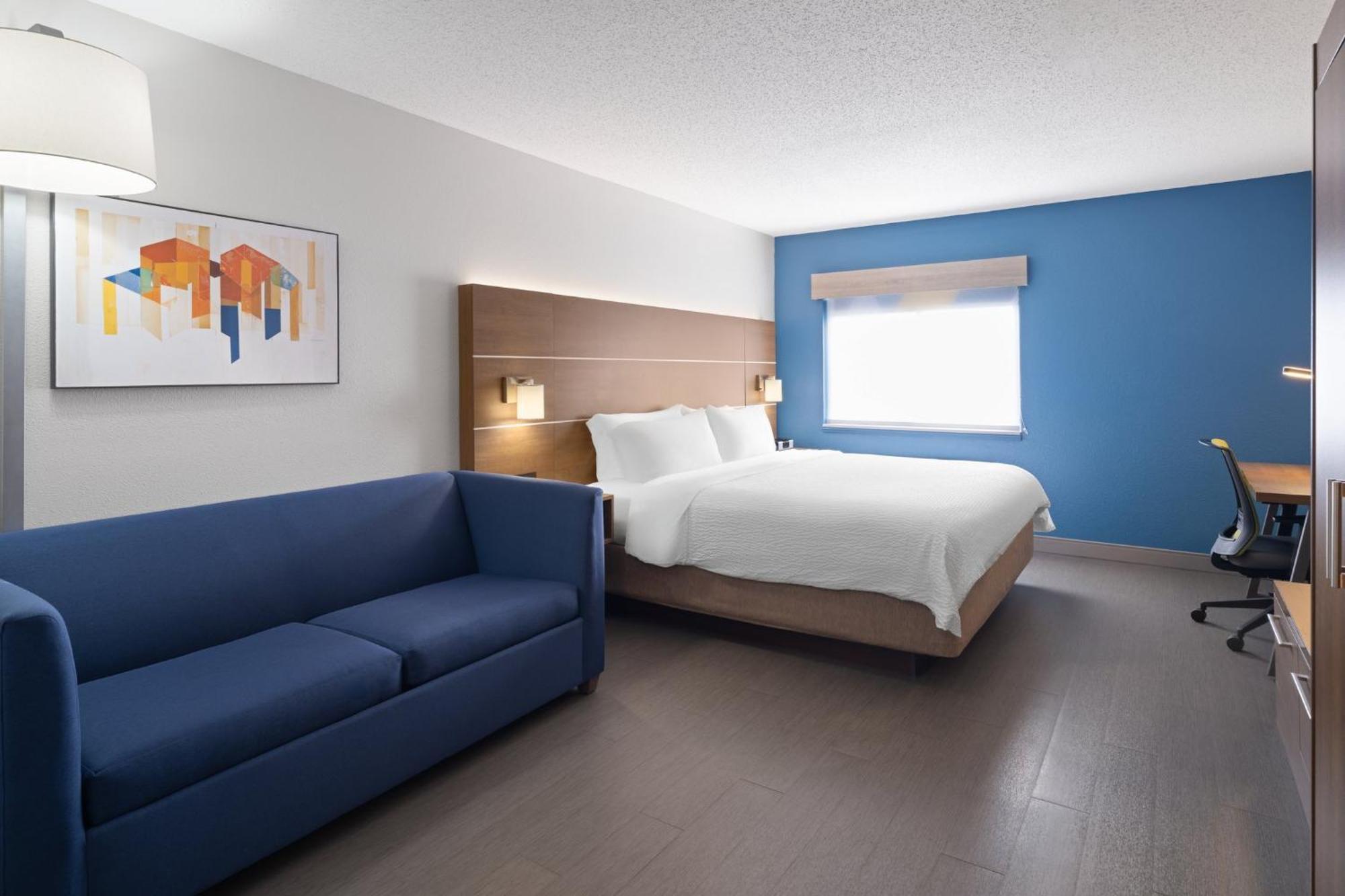 Holiday Express Sheboygan-kohler / I-43 By Ihg